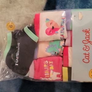 Cat &Jack Hopsters Undies size 6
